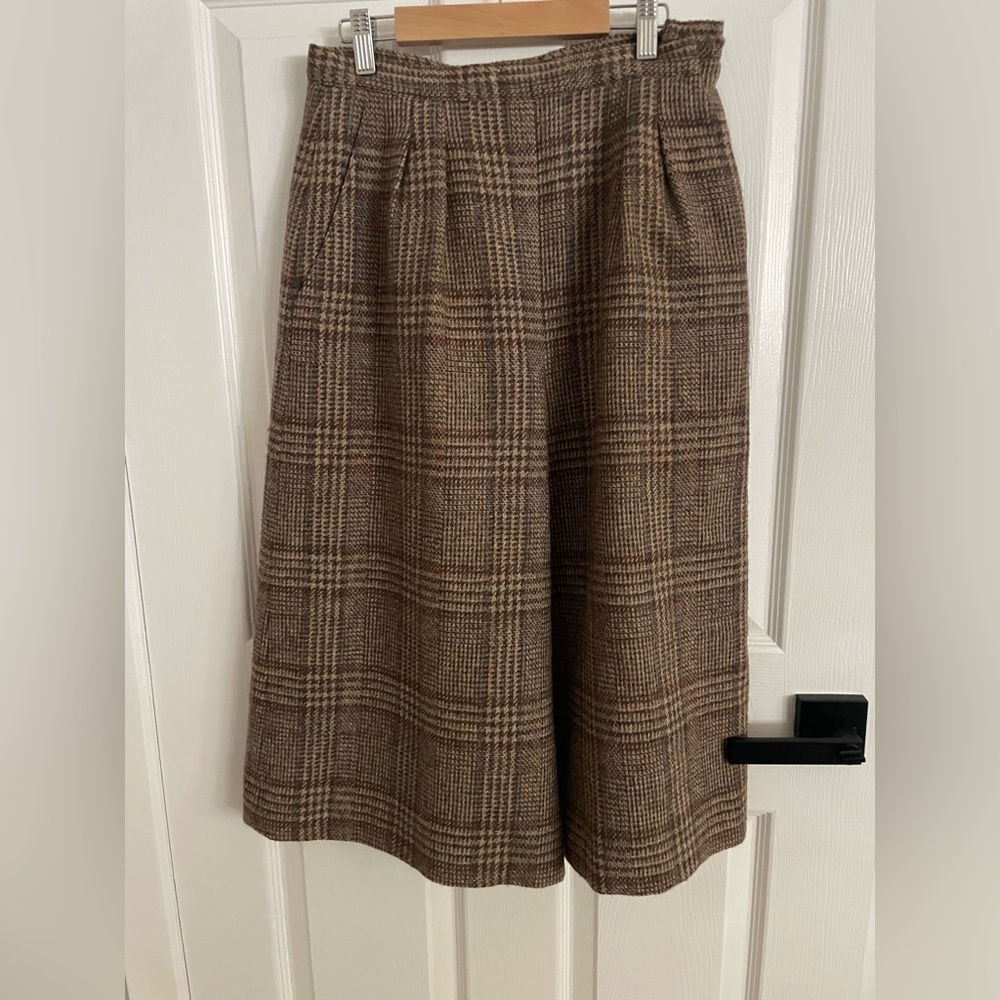 Vintage Christian Dior brown plaid wide leg culottes vintage 8 13” flat lay